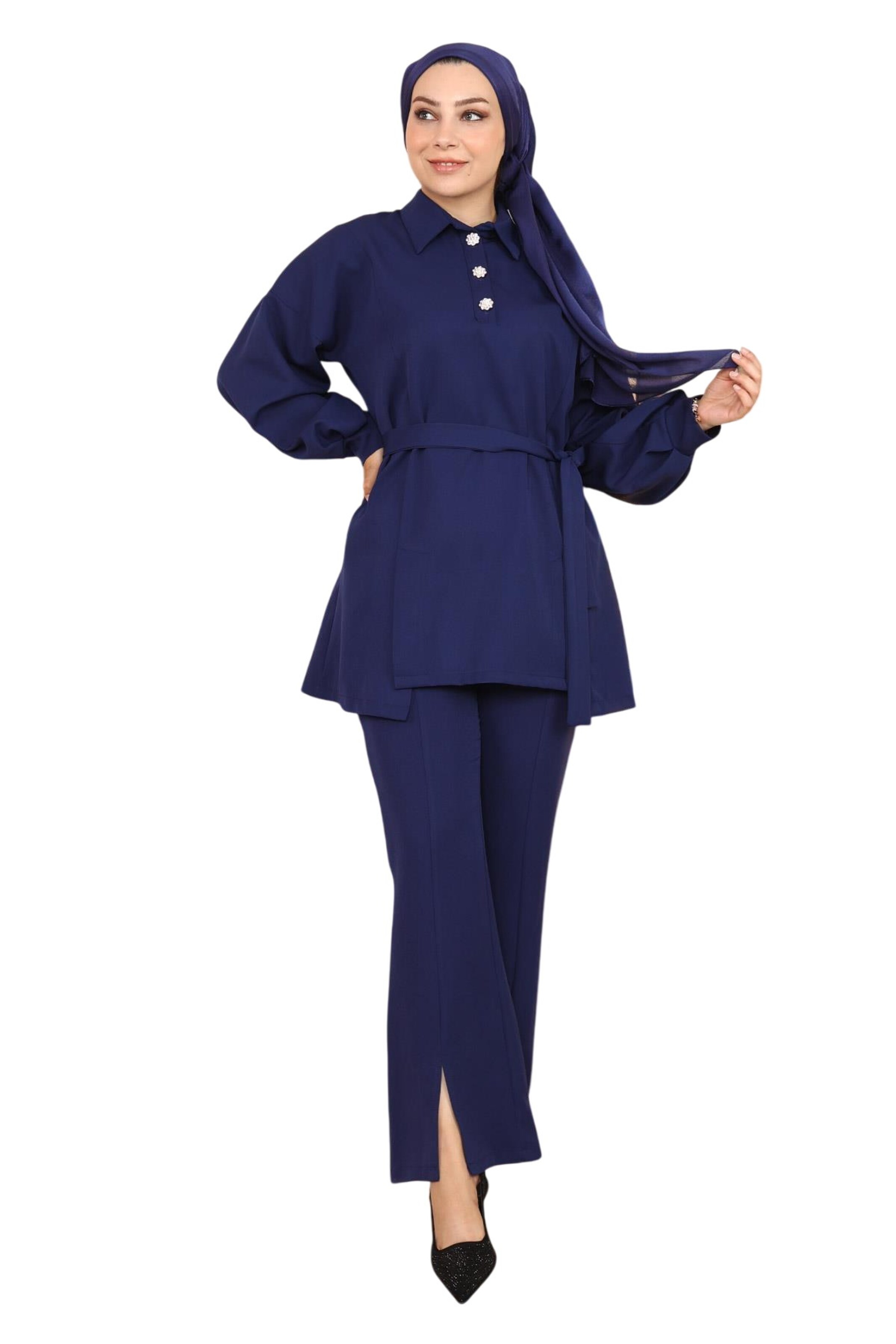 MODAMIHRAM Hosenanzug in Blau: Vorderseite