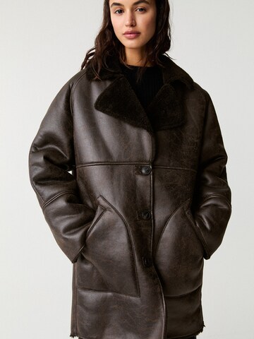 Cappotto invernale di Pull&Bear in marrone