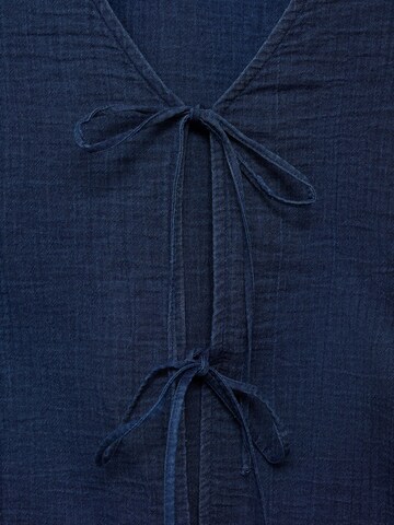 MANGO Blouse 'NAXOS' in Blauw
