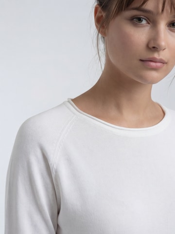 antargo Sweater in White