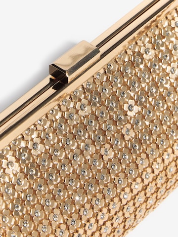 Friends Like These Клъч в злато