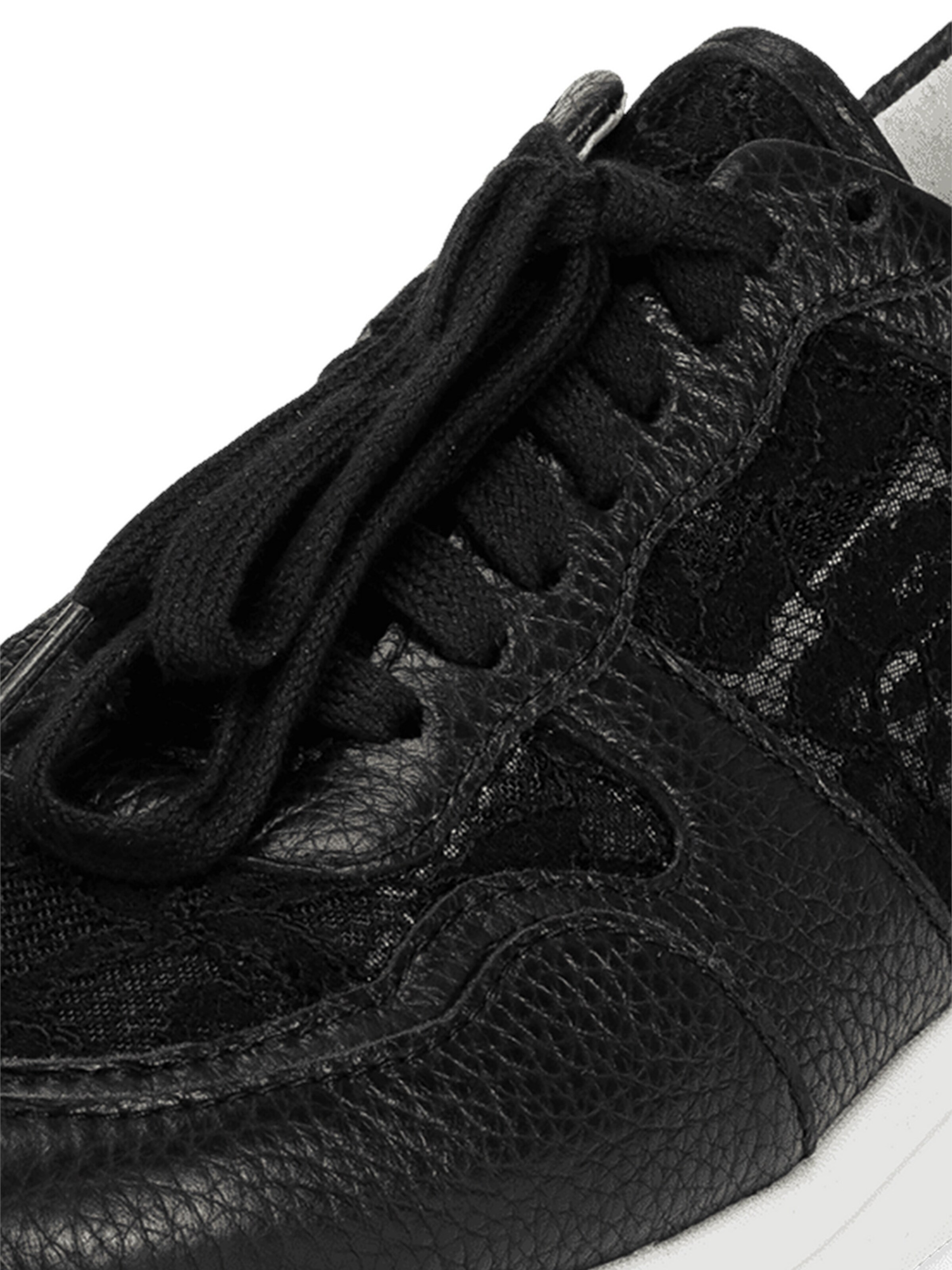 VITAFORM Platform trainers in Black