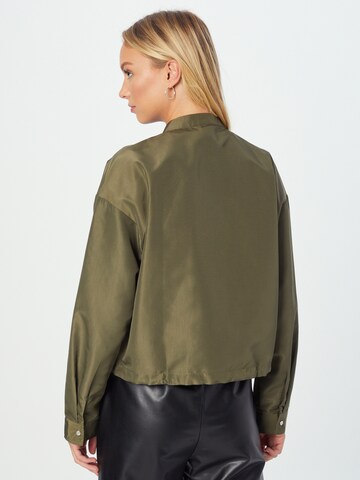 VERO MODA Between-Season Jacket 'TESSIE' in Green