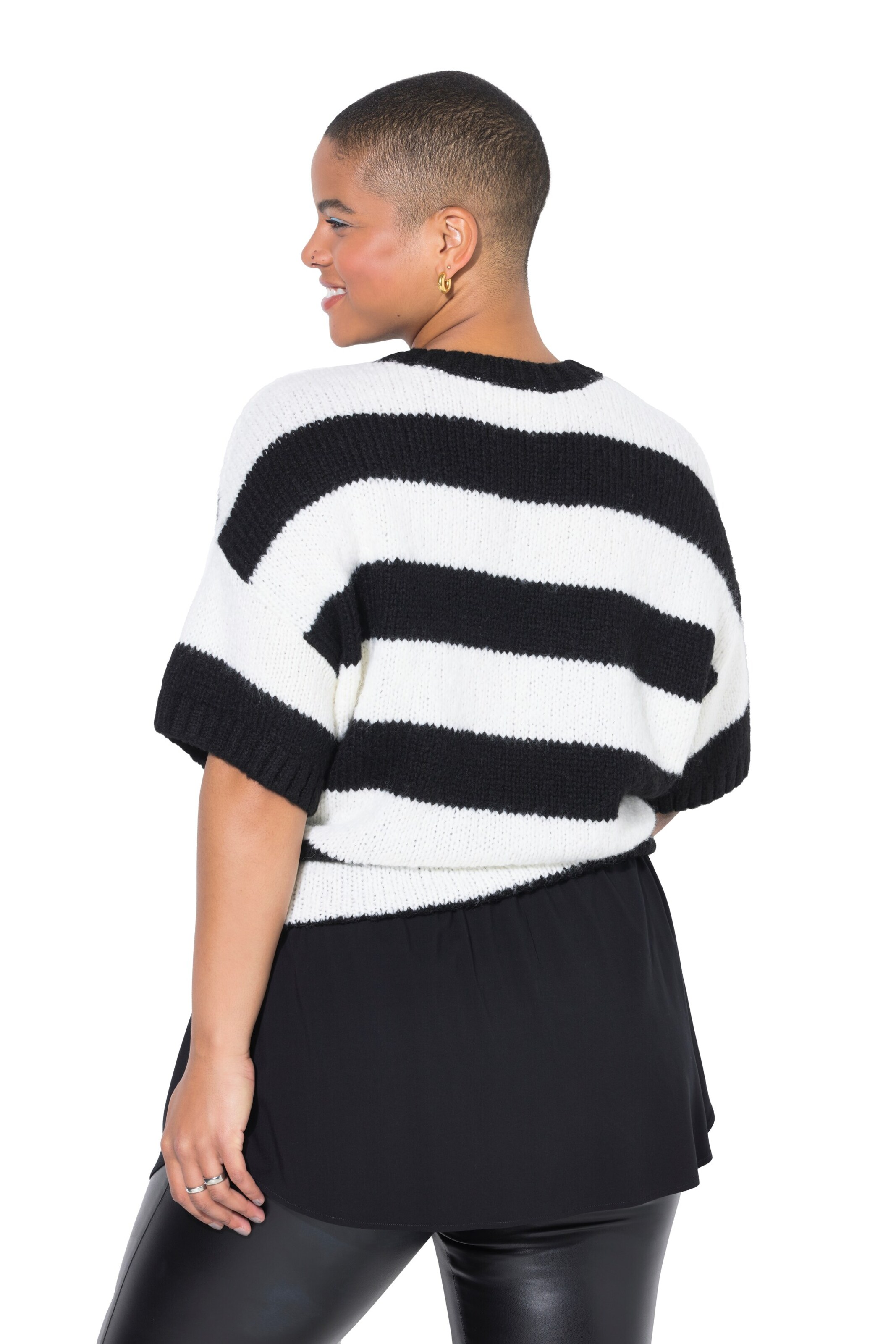 Studio Untold Rock in Schwarz