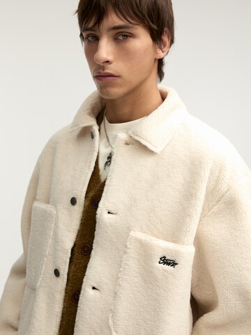 Veste mi-saison Pull&Bear en blanc