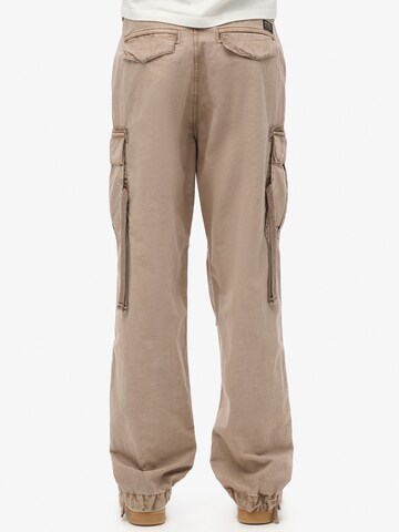 Superdry Loosefit Cargobroek in Beige