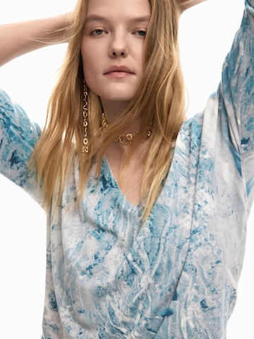 Felpa di Desigual in blu