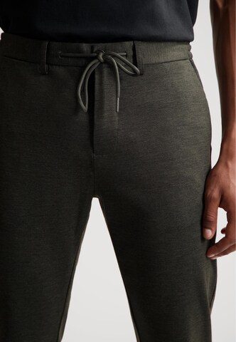 Dstrezzed Tapered Trousers 'The Lancaster' in Green