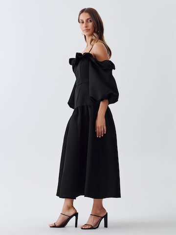 Willa Kleid 'Ves' in Schwarz: Vorderseite