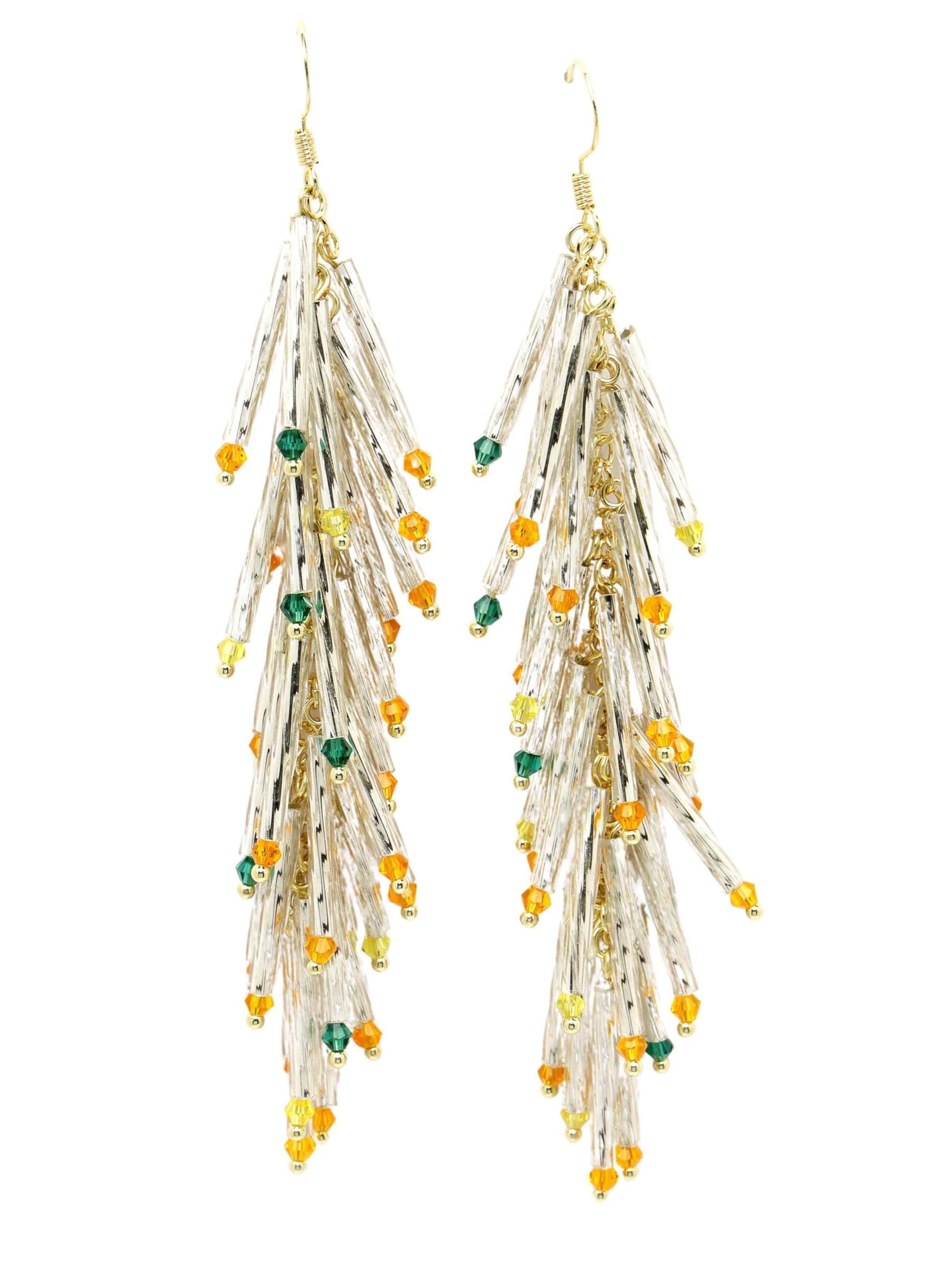 Boucles d'oreilles 'Jelenaka' AVANT-GARDE PARIS en blanc : devant