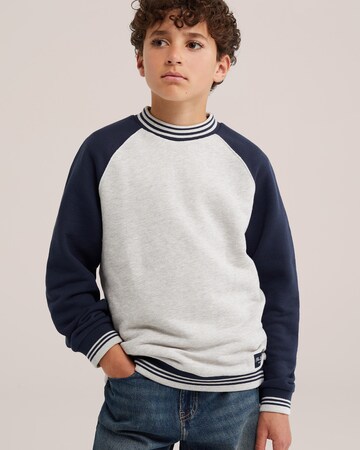 WE Fashion - Sweatshirt em cinzento: frente