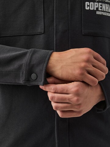 Next Regular Fit Hemd in Grau