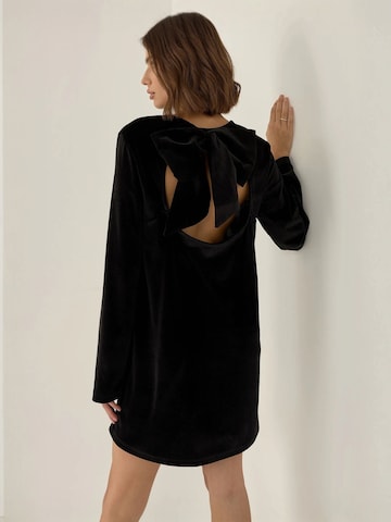 Hiccup Kleid in Schwarz