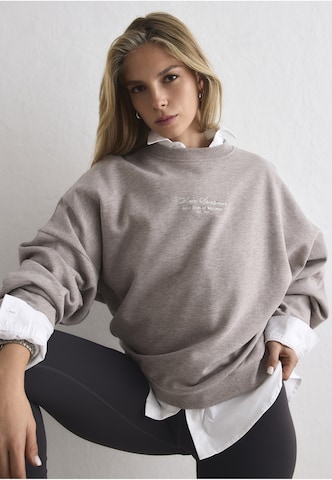 Sweat-shirt 'Script' Aim'n en marron