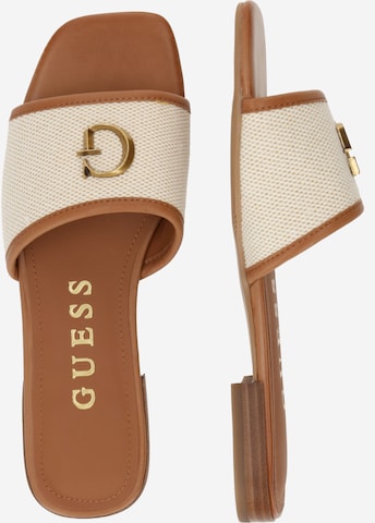 GUESS - Sapato aberto 'TASKP' em bege