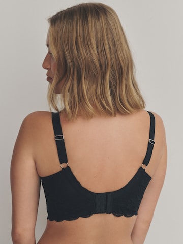 Next T-shirt сутиен Сутиен в черно