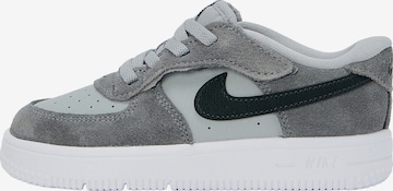 Nike Sportswear Tennarit 'Force 1 EasyOn BT Essential+' värissä harmaa: etupuoli