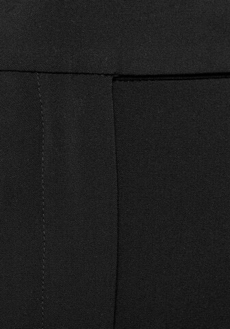 Wide Leg Pantalon à plis LASCANA en noir