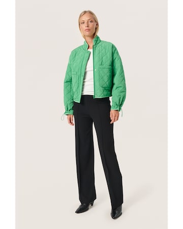 SOAKED IN LUXURY Between-Season Jacket 'Umina' in Green