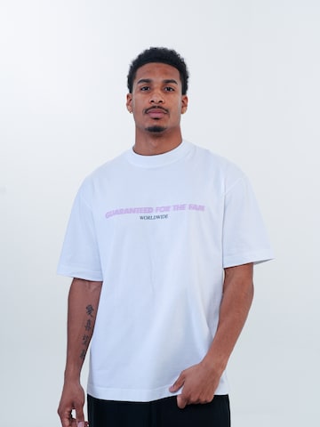 ATELIER OF FAITH Shirt in Wit: voorkant