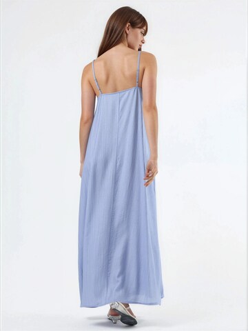 Busem Kleid in Blau