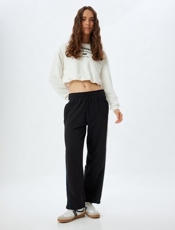 Koton Loose fit Trousers in Black