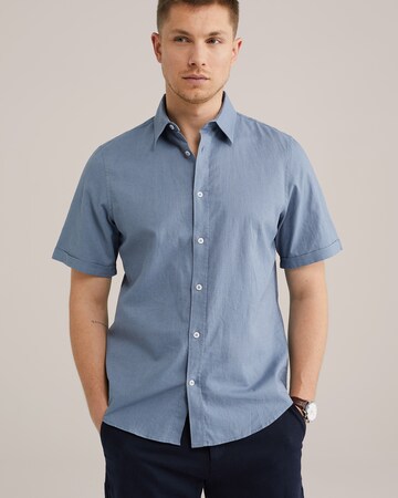 Coupe regular Chemise WE Fashion en bleu : devant