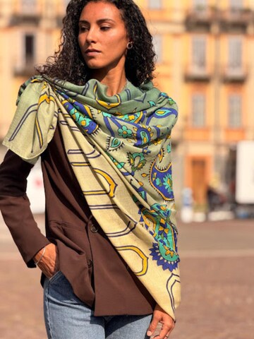Foulard per costume tradizionale 'Bote 140x140 Cashmere wool silk Scarf - Blue/Green' di AFROZAN in blu