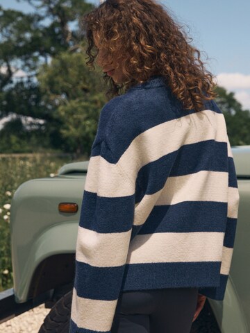 self. Sweater in Blue