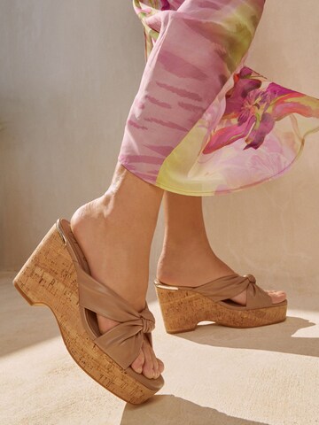 Lipsy Пантолеты в Бежевый