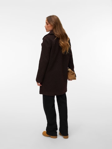 VERO MODA Wintermantel 'VMKYLIE' in Bruin