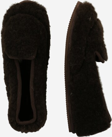 SHEPHERD - Pantufa 'INES' em castanho