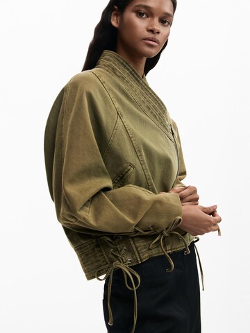 Desigual Přechodná bunda – zelená