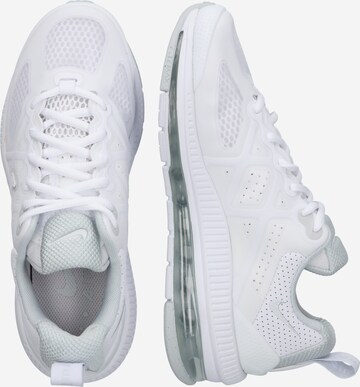 Sneaker bassa di Nike Sportswear in bianco