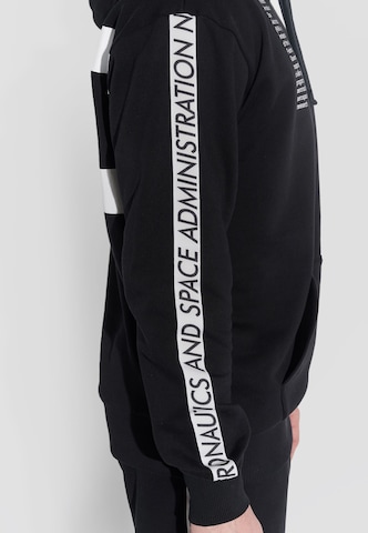 Course Sweatshirt in Black