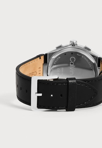 Calvin Klein - Reloj analógico 'Distinguish' en negro: atrás