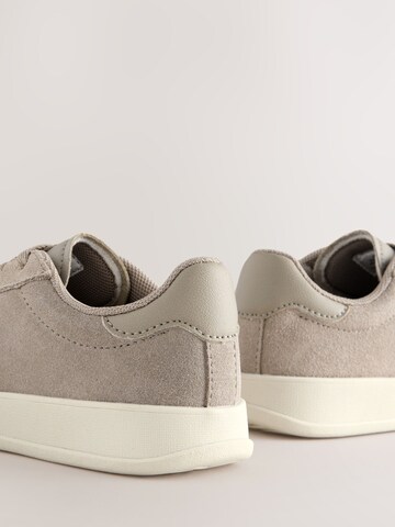 Next Sneaker in Beige