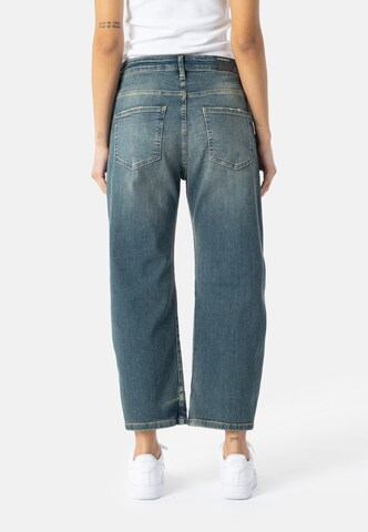 Regular Jean 'YOANA' Elias Rumelis en bleu