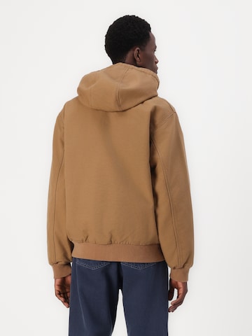 Carhartt WIP Демисезонная куртка в Коричневый