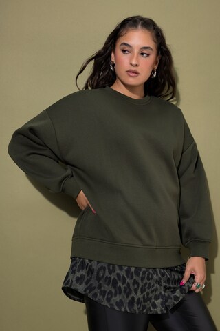 Studio Untold Sweatshirt in Green: front