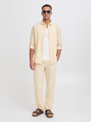 INDICODE JEANS - regular Pantalón chino 'Passol' en beige: frente