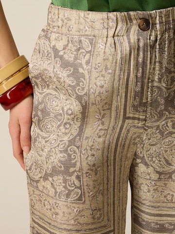 oltre Baggy Trousers in Beige
