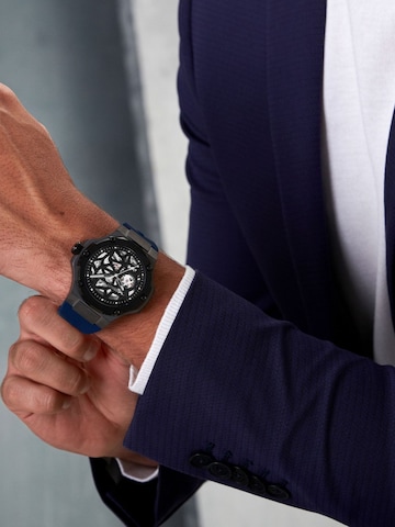 Montre à affichage analogique 'Lucardo' CERRUTI 1881 en noir : devant