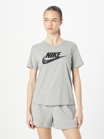 Skinny T-shirt fonctionnel 'Essential' Nike Sportswear en gris : devant