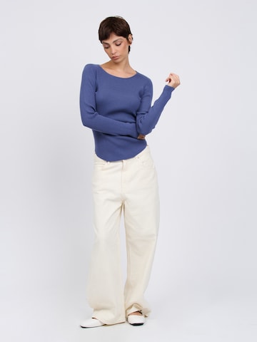 Pullover di Influencer in blu