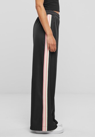 Urban Classics Wide leg Pants in Black