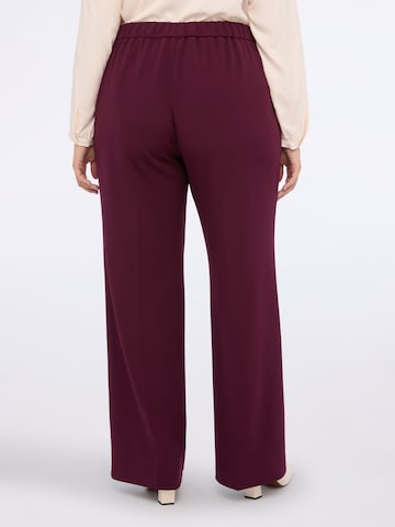 Fiorella Rubino Regular Broek in Rood
