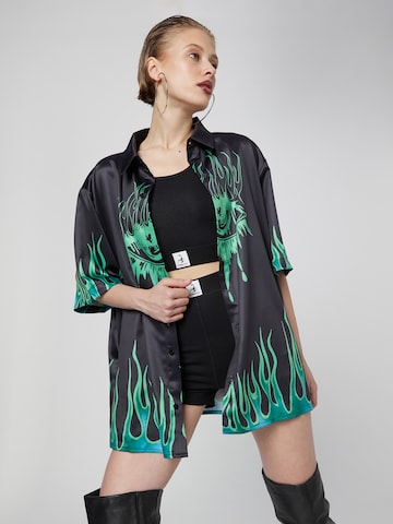 VIERVIER - Ajuste confortable Blusa 'Irem' en verde: frente