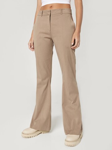 A LOT LESS Flared Pants 'CORA' in Brown: front