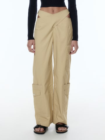 EDITED Loose fit Cargo Pants 'Majira' in Beige: front